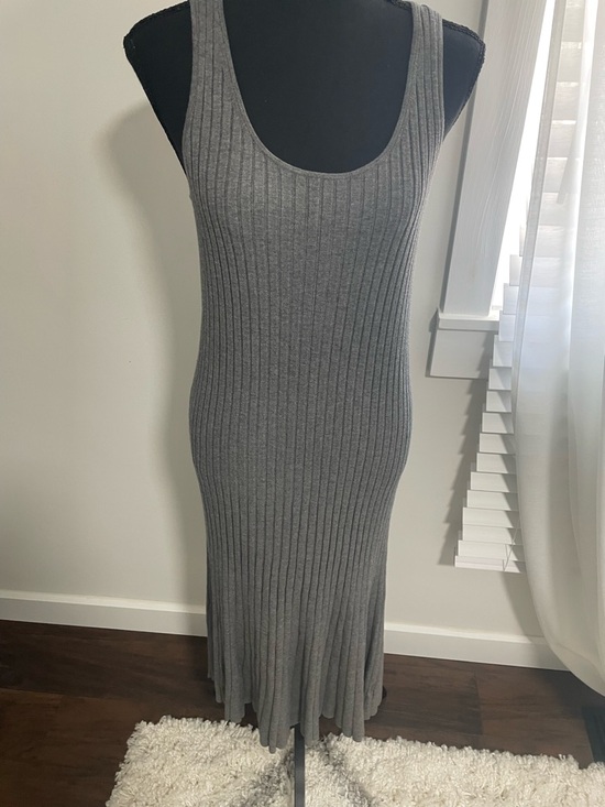 Babaton Dresses & Skirts - Babaton Ribbed Maxi Dress in Gray